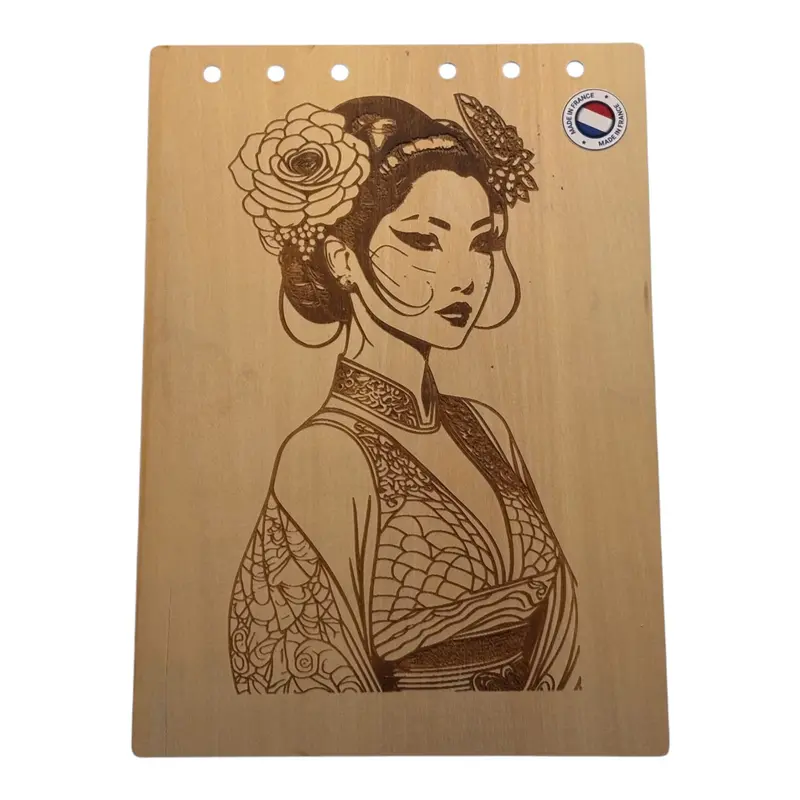 072 Couverture bloc note une femme en tenue traditionnelle Chinoise