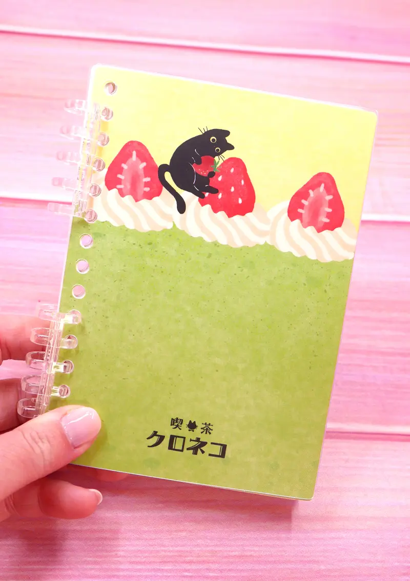 Carnet pour stickers - Kuroneko et gâteau à la fraise