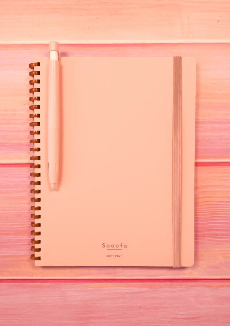 Carnet Sooofa à anneaux souples
