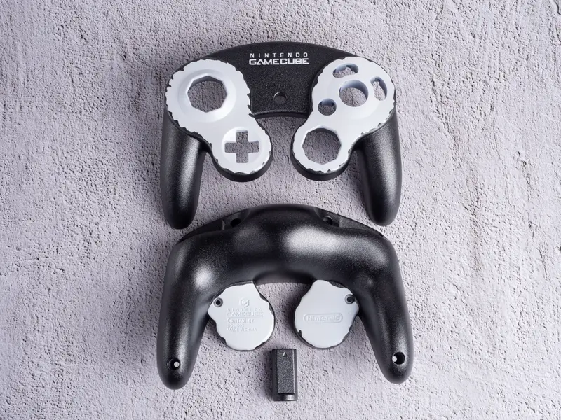 Monochrome - Custom Painted GameCube Controller Shells