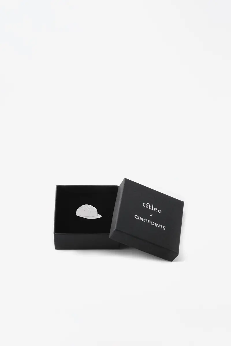 Pin's Casque de chantier Idée cadeau anniversaire design