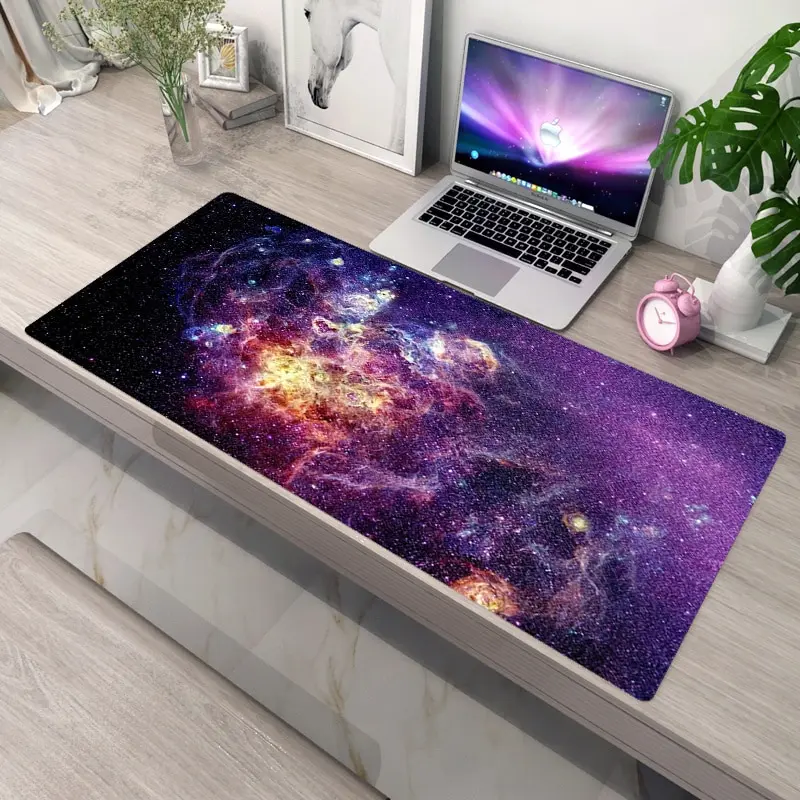 Tapis de souris XXL Cosmos – nuages étoilés