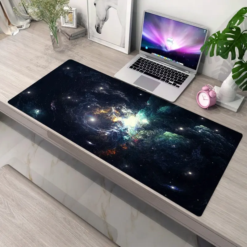 Tapis de souris XXL Spatial – nébuleuse sur fond noir