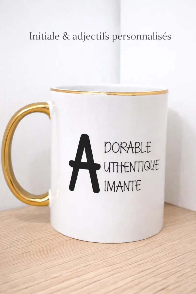 Tasse personnalisée – Initiale & adjectifs
